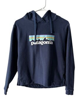 Patagonia Women’s Sweatshirt with Hood Navy Blue with Logo on the Front, SZ XS.